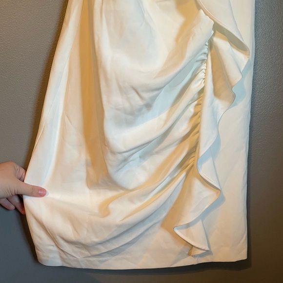 NWT Guess Sz 10 Women’s White Ruffle Strappy Mini Bodycon Lined Dress Ret $128! - Picture 5 of 13